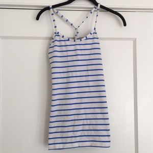 Lululemon workout shirt